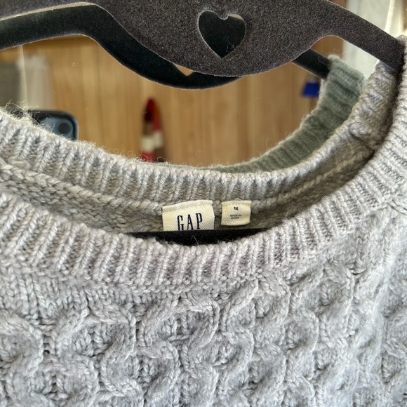 GAP Light Gray Cable Knit Sweater - Picture 2 of 4